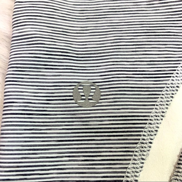 LuLuLemon Capri Leggings - Picture 5 of 6